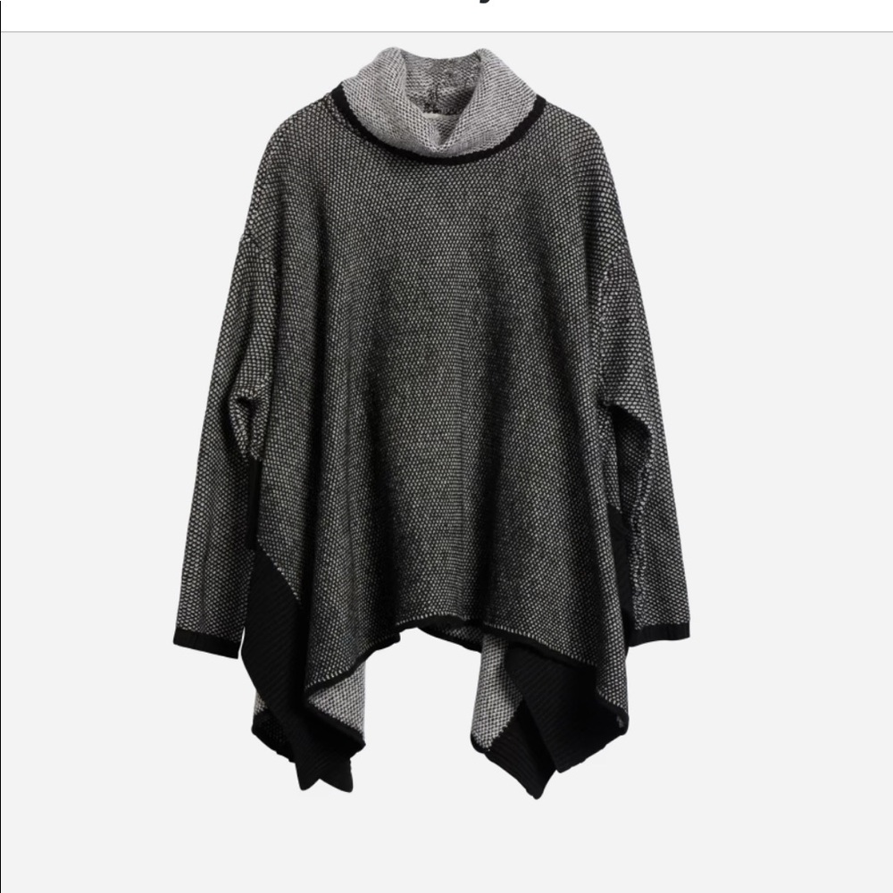 RD Style Tessi Poncho